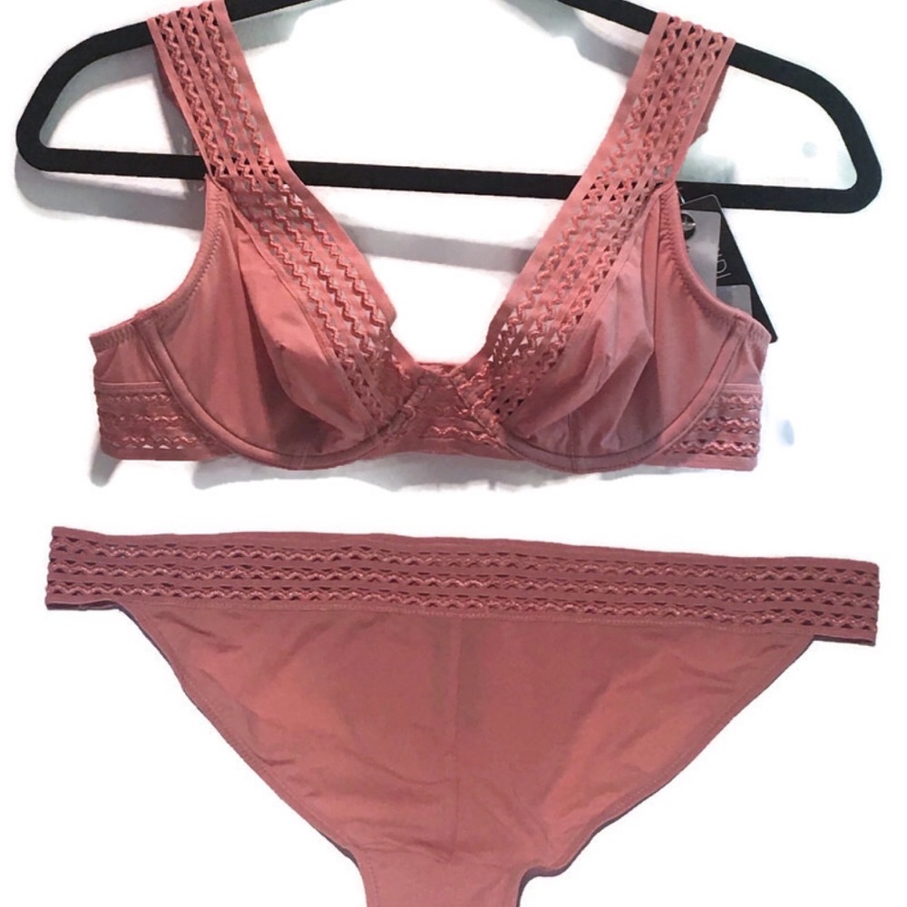 NWT Heidi Klum bra & panty set size 38C and Large